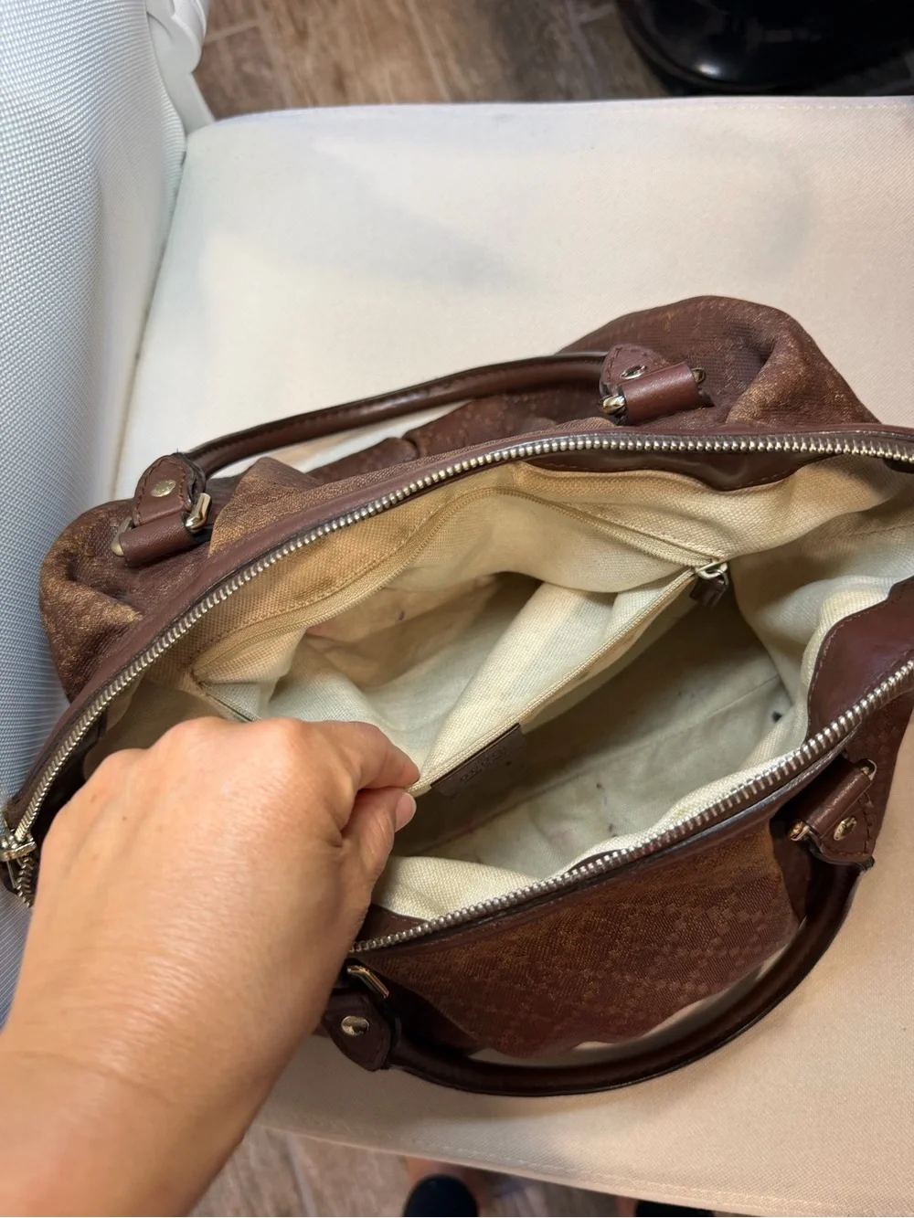 Gucci Sukey Medium Diamante Leather Satchel Brown Shoulder Crossbody Bag